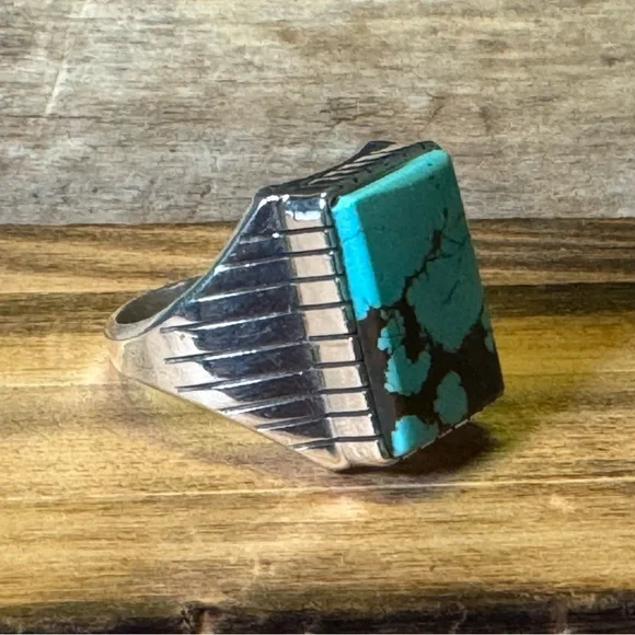 Men’s Turquiose and Sterling Silver ring. Size 12.5. - Picture 2 of 10